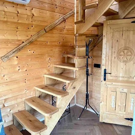 Lodge Slow Mountains Wola Piskulina