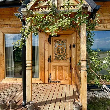 Slow Mountains Lodge