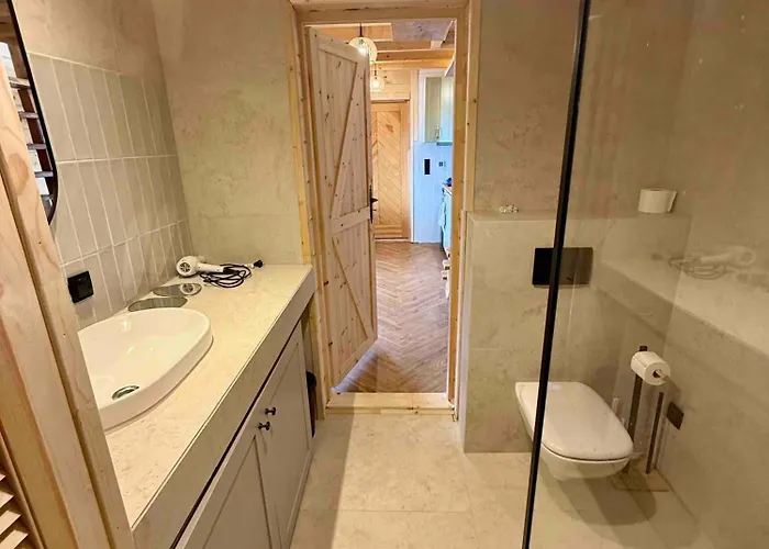 Lodge Slow Mountains